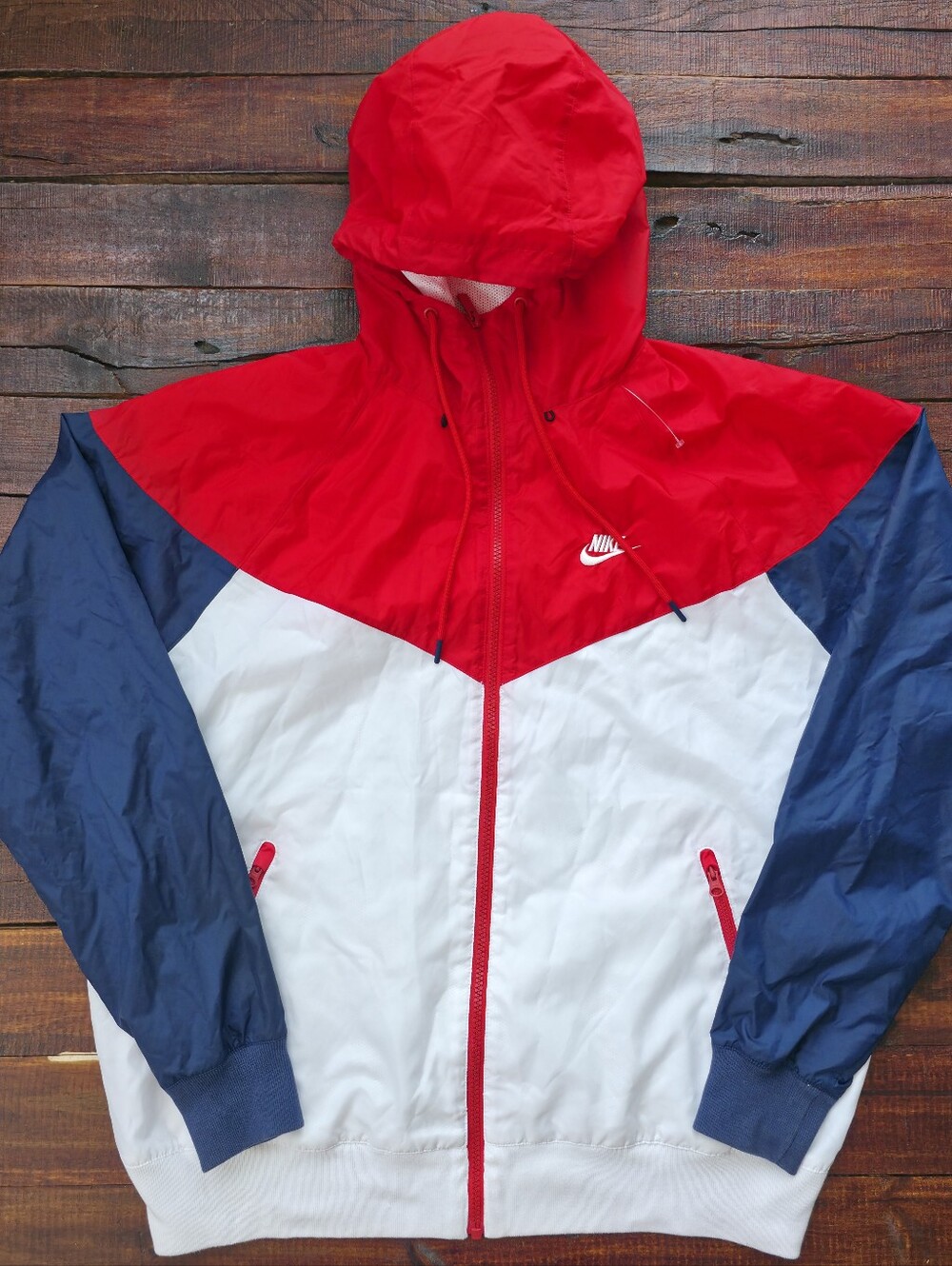 Nike Sportswear NSW Windbreaker Windrunner Hooded Jacket Medium AR2191-104